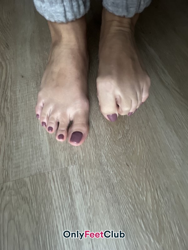 Feet collection of Mafeet